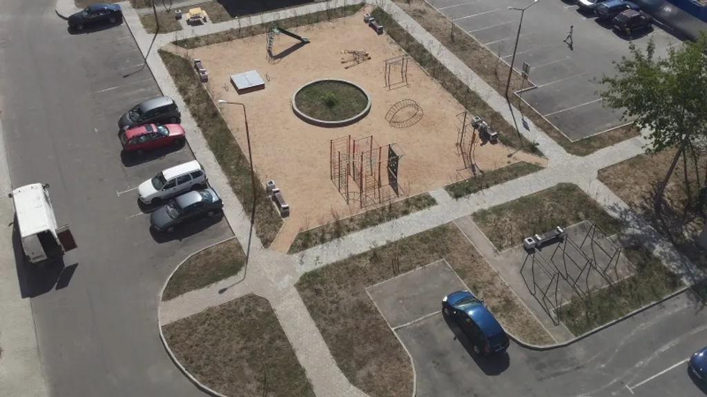 2- комнатная квартира в центре