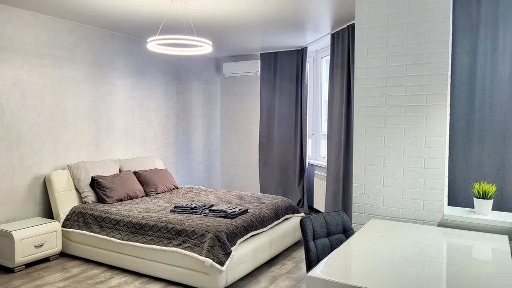 Новая, просторная квартира-студия