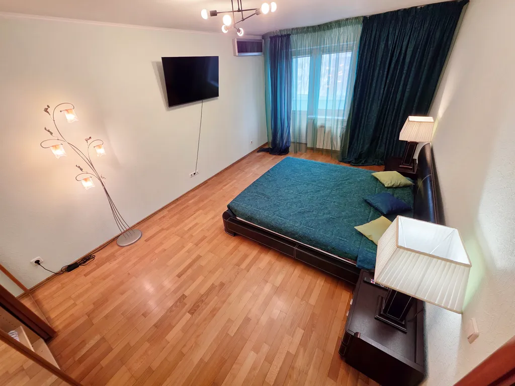 Большая, классная 2-х комнатная квартира