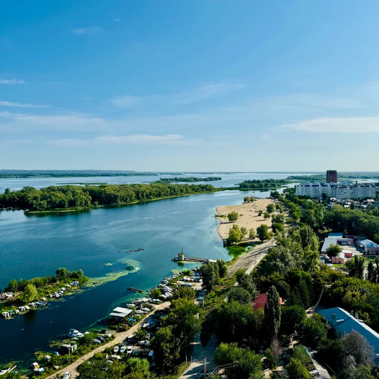 Апартаменты с видом на Волгу с 22 этажа