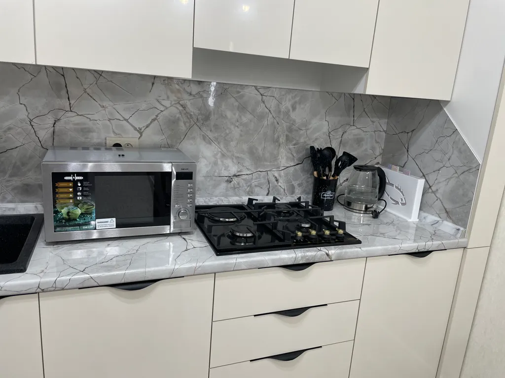 Красивая  евродвушка в шаговой доступности от нескольких пляжей