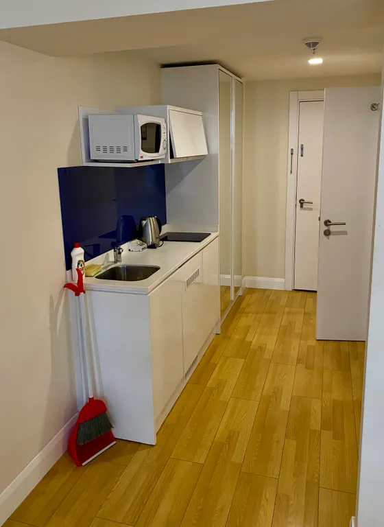 Небольшая уютная студия, Орби сити