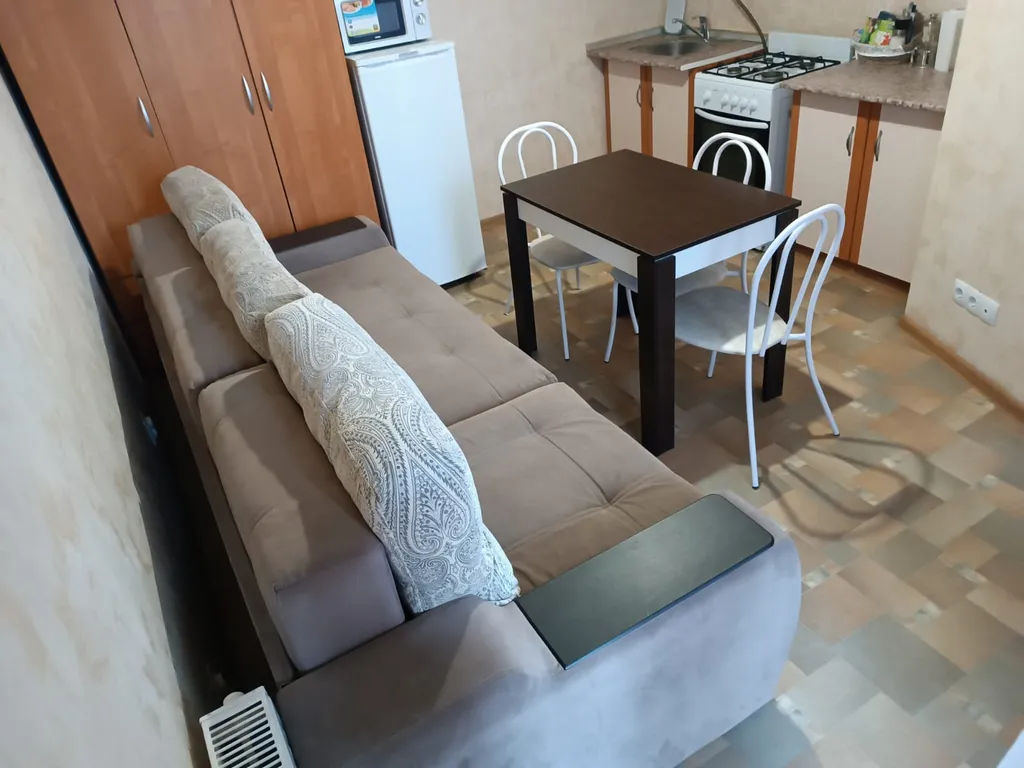 Просторная студия с двумя кроватями