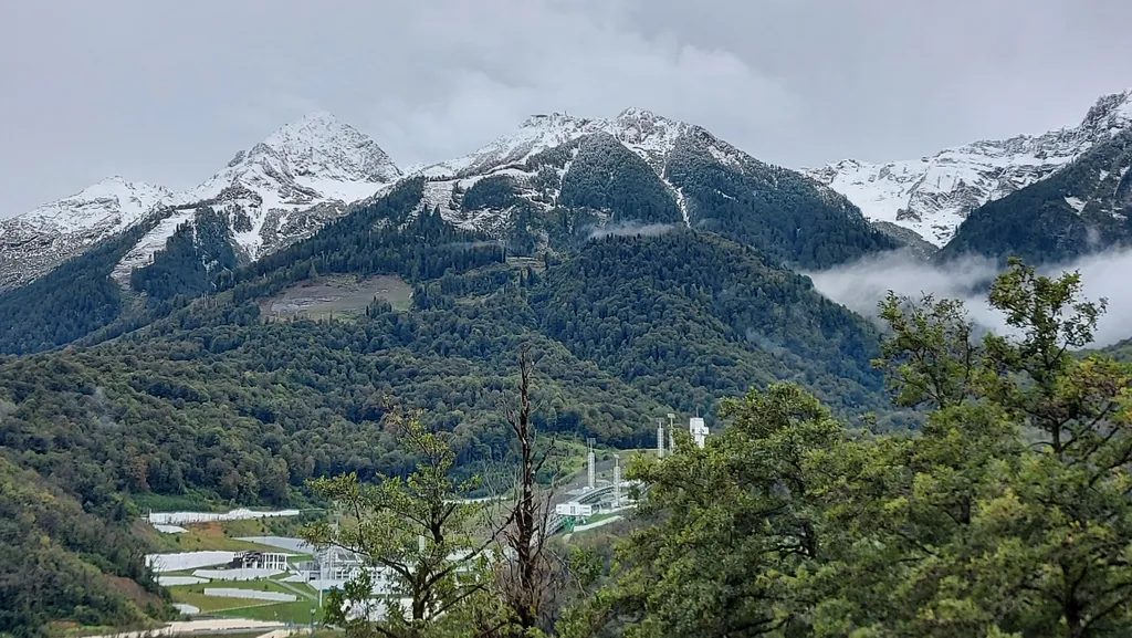 Двухуровневая квартира с великолепным видом в Красной Поляне