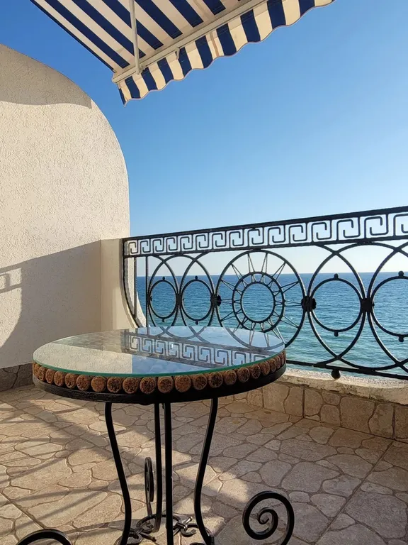 Апартаменты с видом на море