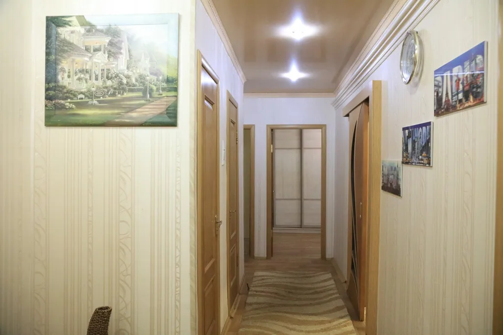 4-комнатная возле ТЦ Корона