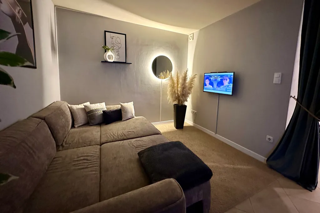 Большая тpехкомнaтнaя квартира с джакузи