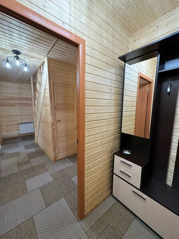 Уютный дом с детской площадкой