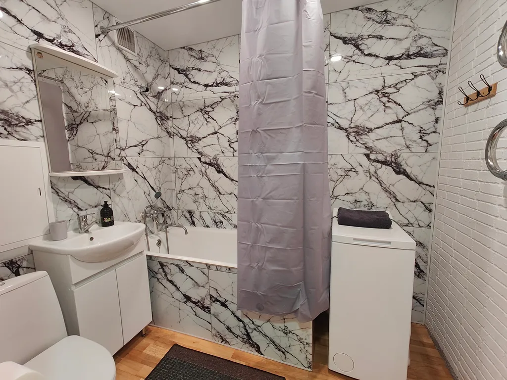 Уютная двухкомнатная квартира в спальном районе