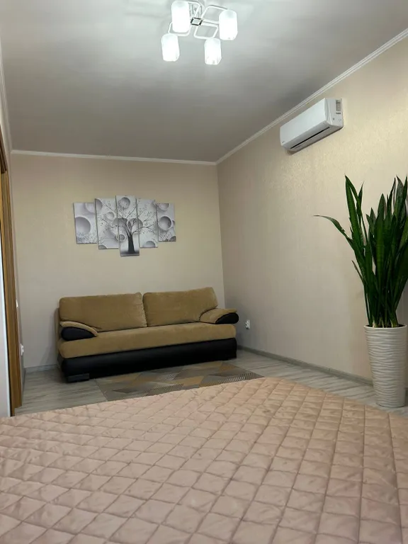 Квартира с панорамой на реку в центре города