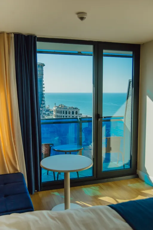 Апартамент с видом на море на первой линии