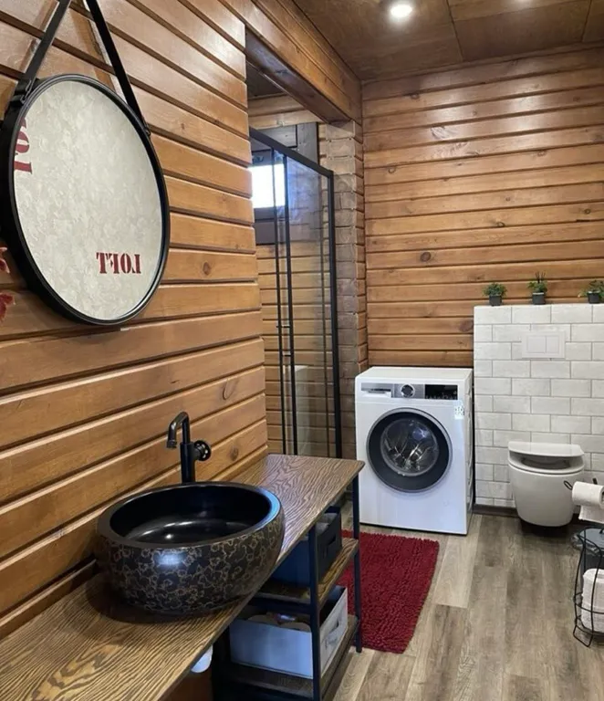 Уютный дом из дерева