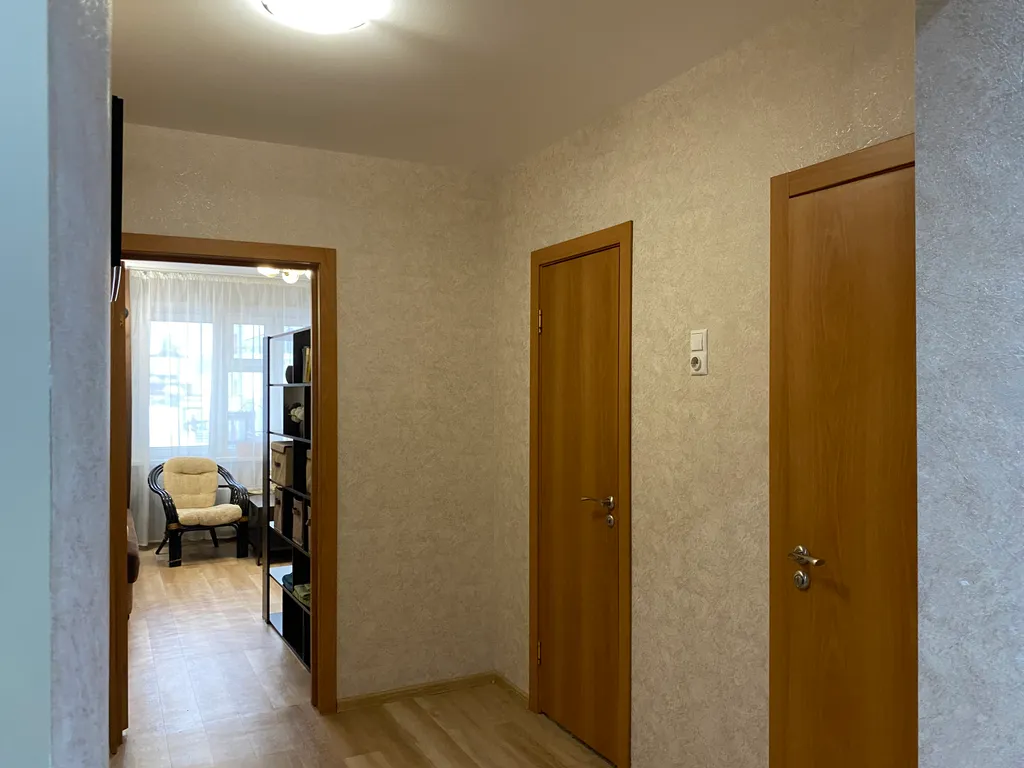 Однокомнатная квартира с баром-кухней