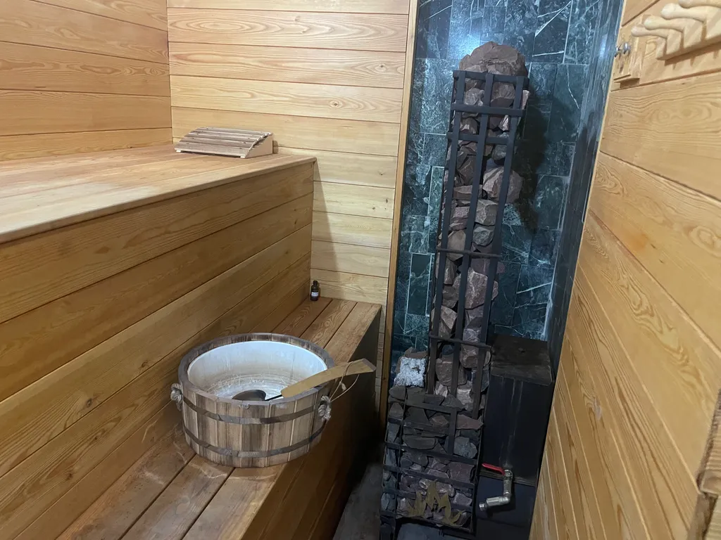 Коттедж Домик в лесу — Сочи