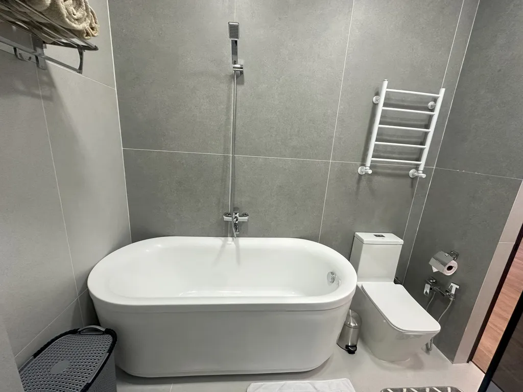 Minor-River apartment