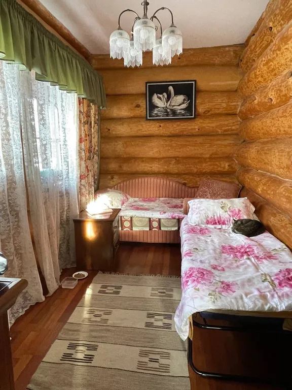 Большой дом у реки с баней в 2 часах от СПб