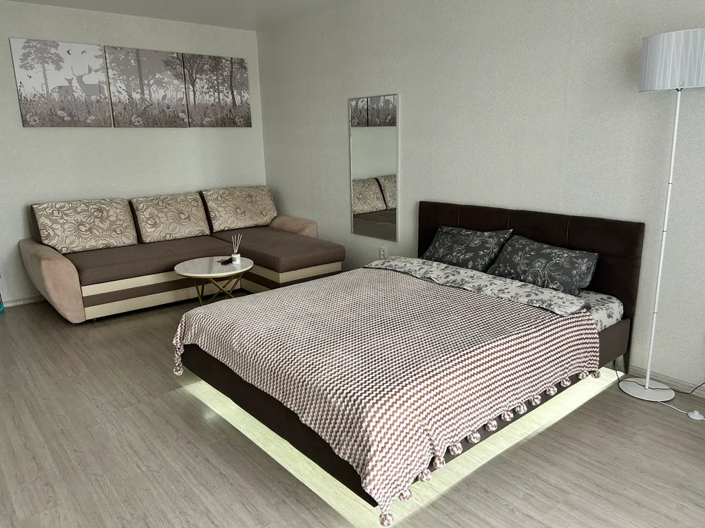 Уютная видовая квартира на последнем этаже