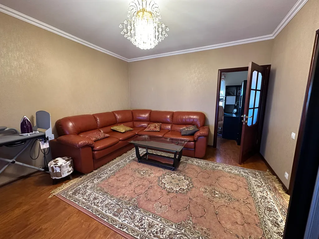 Просторная квартира — аренда посуточно в Новый Уренгой