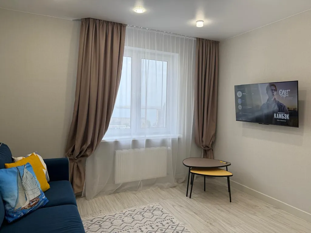 Квартира в центре города с видом на Волгу Парус