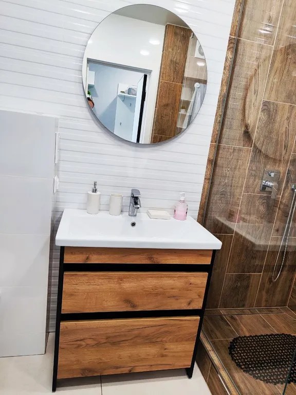 Современная, комфортная квартира-студия в светлых тонах