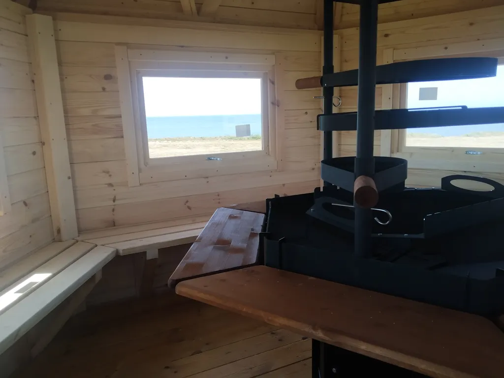 Апартаменты под маяком на берегу мыса Тарханкут