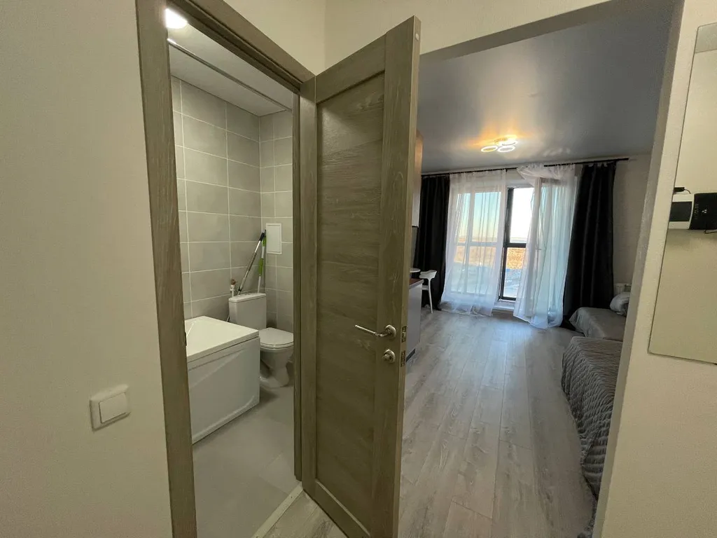 Студия с видом на лес