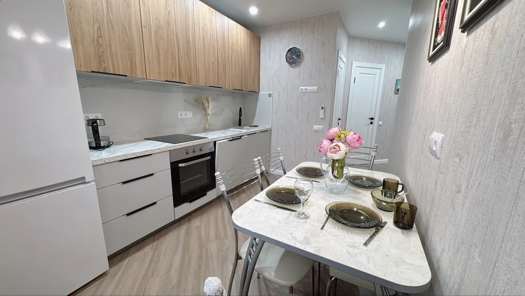 Квартира Квартира Для большой семьи, двухкомнатная, с видом на бассейн и море — Адлер