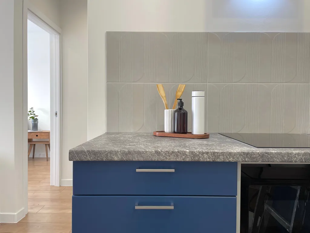 Квартира Квартира Новая евродвушка на четверых недалеко от центра Великого Новгорода — Великий Новгород