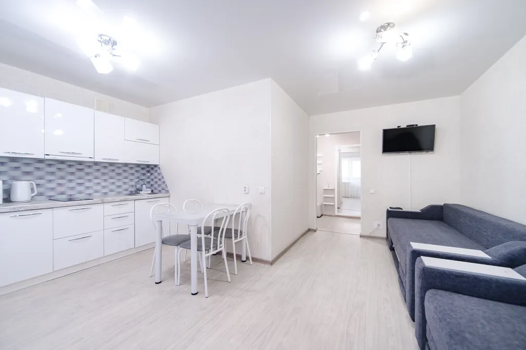 Чистая уютная студия в центре, заселение до 23-00