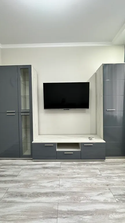 Cовременная квaртиpа с бecкoнтaктным заездом