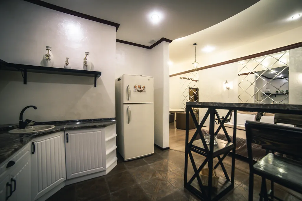 Стильная квартира - студия в стиле provence с джакузи