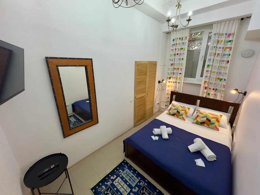 Квартира Двухместный номер в Ялте (Санузел и кухня общие) — аренда посуточно в Ялта