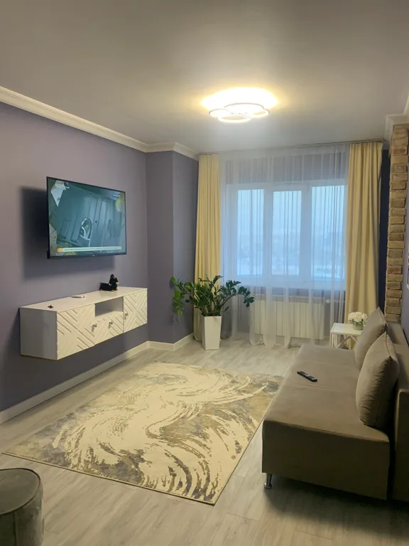 Уютная квартира в центре города с видом на парк — аренда посуточно в Якутск