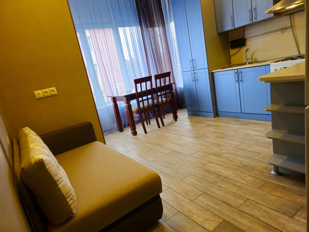 Уютная квартира в новостройке в 400 метрах от вокзала