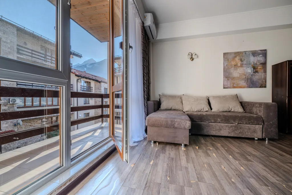 Апартаменты с балконом, 2 этаж, Семейное гнездышко с панорамой