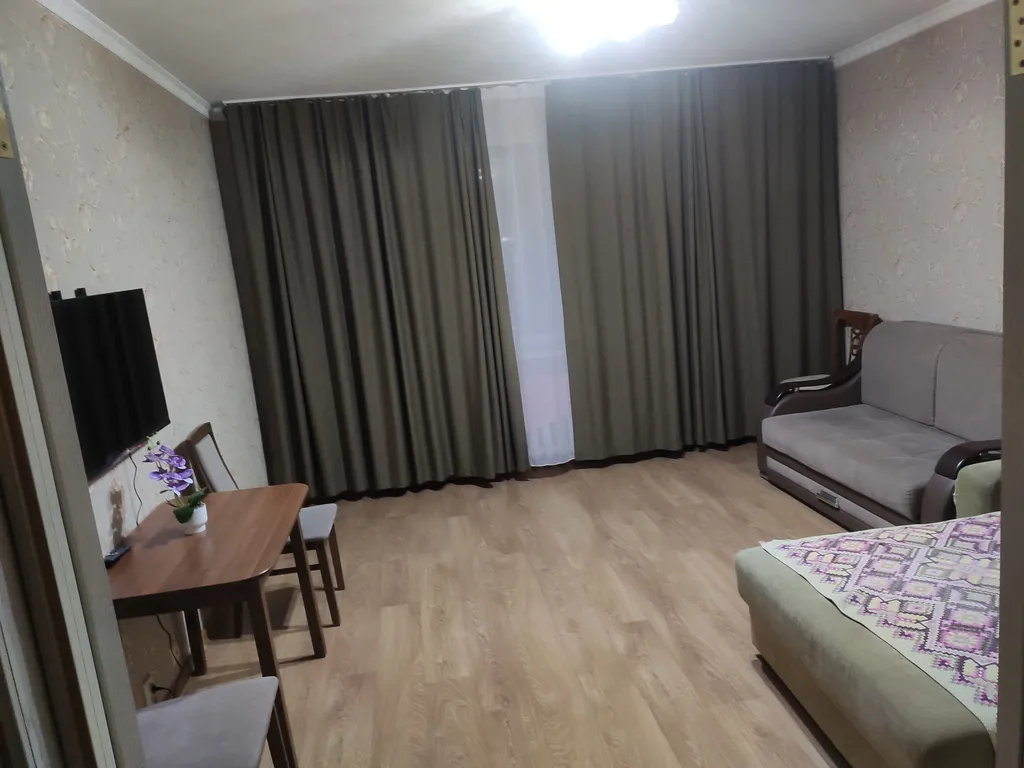 Уютные апартаменты в центре правого берега