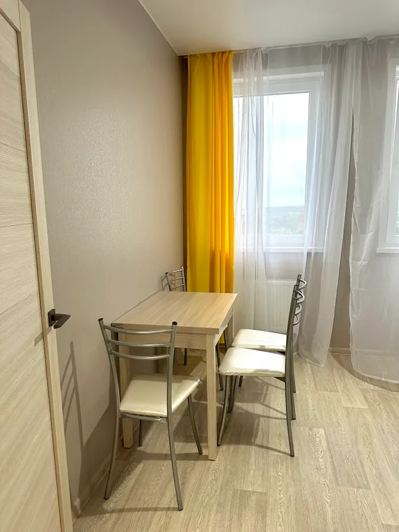 Новые апартаменты в парке в одной минуте от озера Сенеж