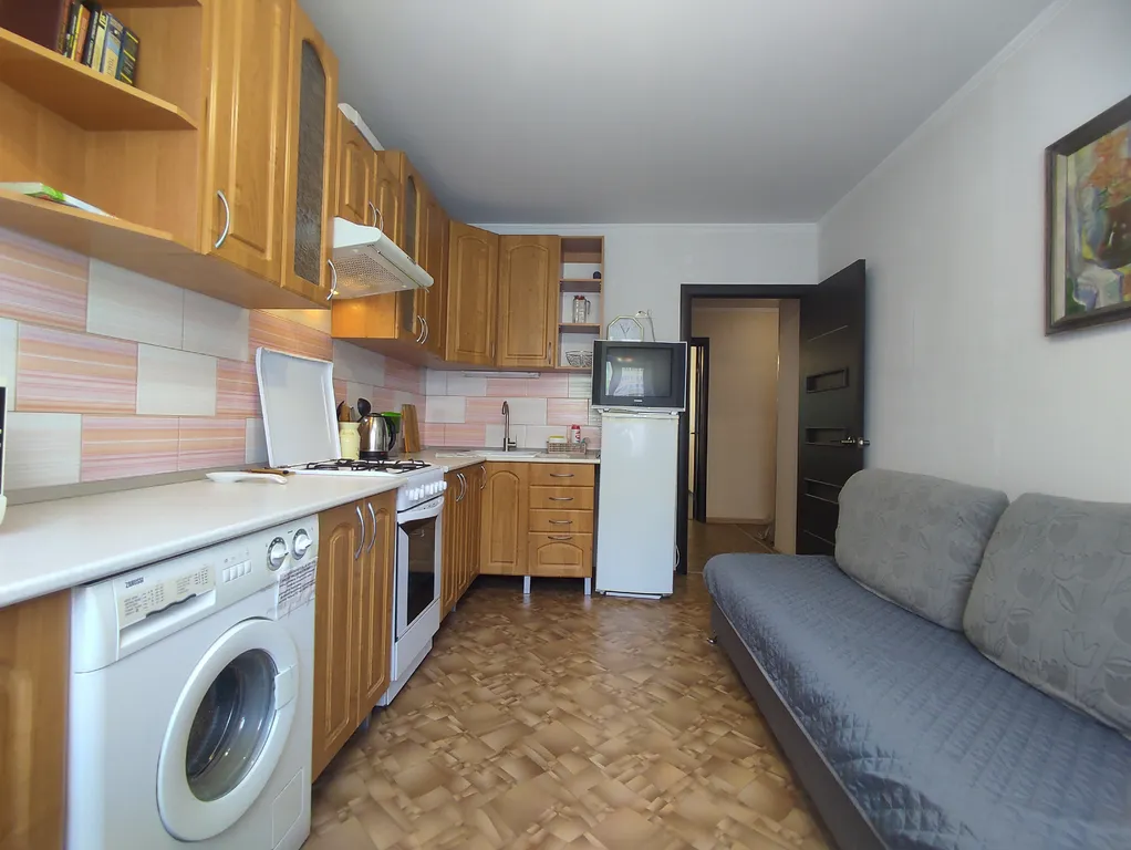 Классический уголок около вокзала