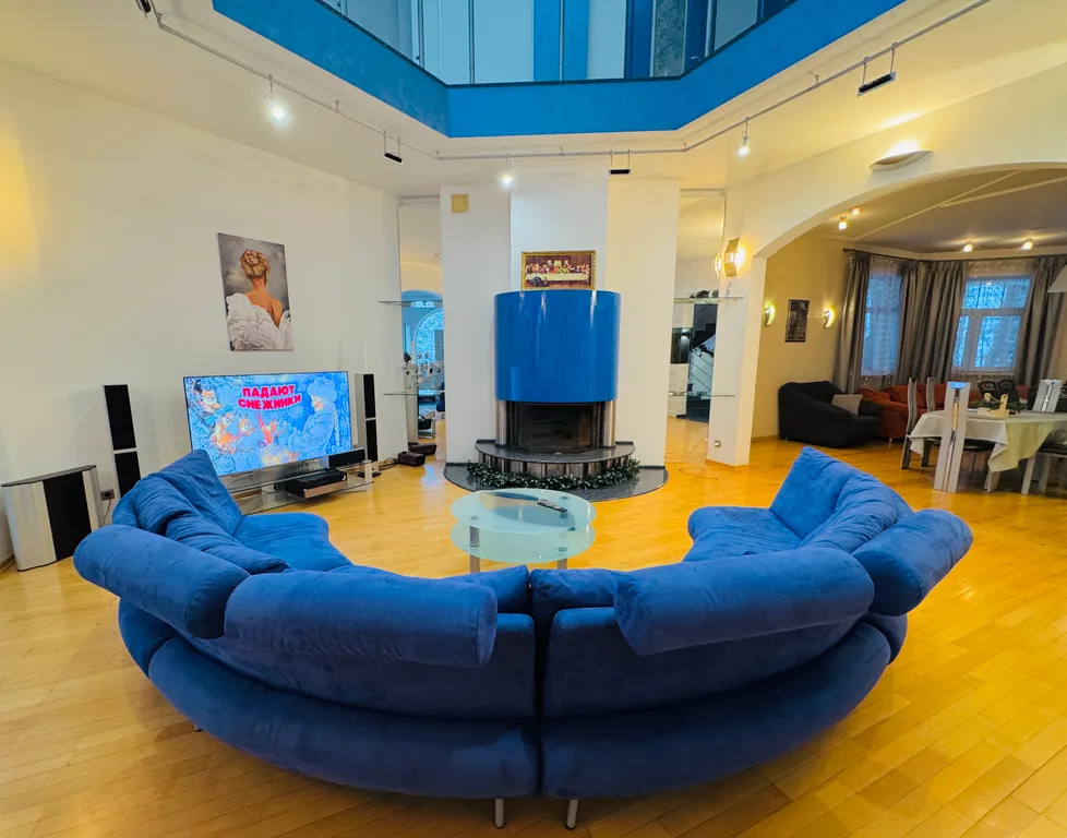 10-комнатный Дом