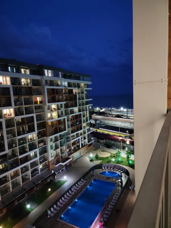 Стильные апартаменты с видом на море и горы