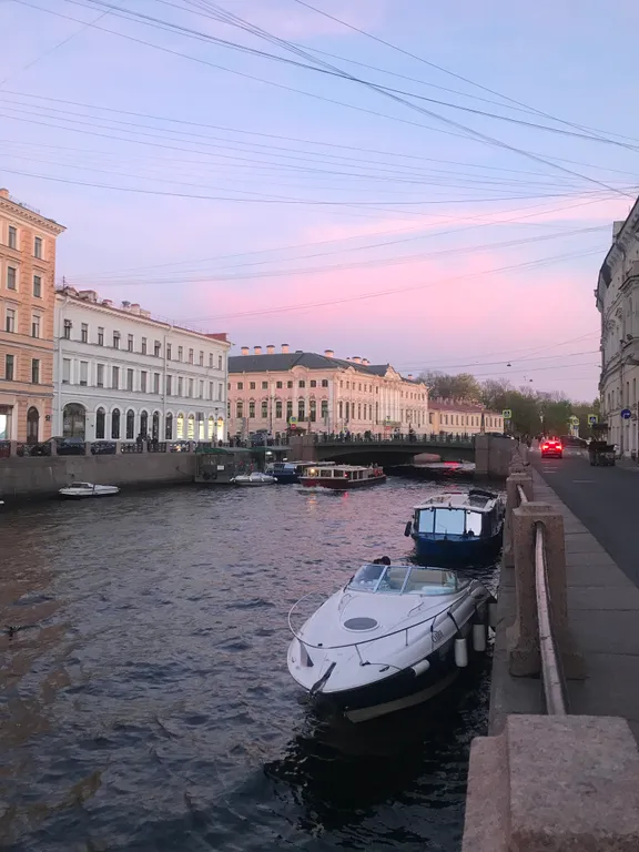 Квартира Квартира Тихий дворик у Эрмитажа — Санкт-Петербург