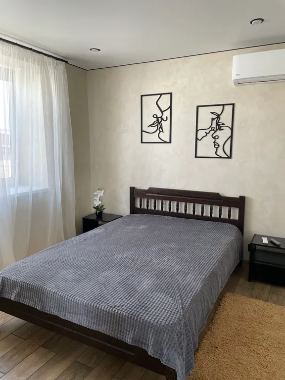 3-комнатная Квартира — аренда посуточно в Голубицкая