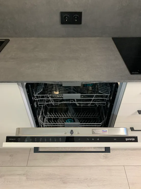 Квартира Квартира Уютная евро двушка в 10 минутах от Верхнего озера Вся мебель и техника — Калининград