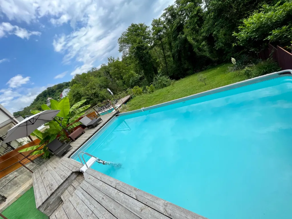 Эко-дом из Сруба с бассейном