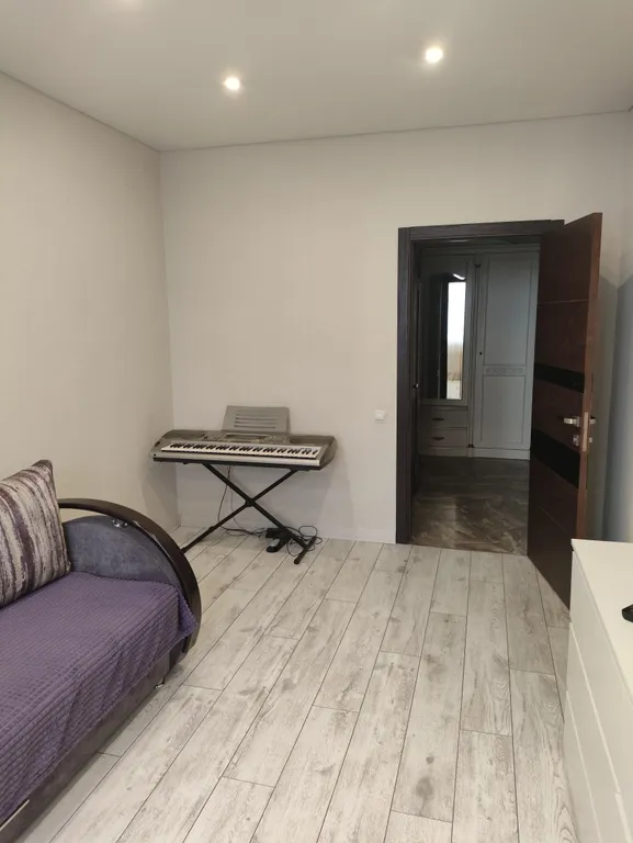 Видовая двушка с дорогим ремонтом и эксклюзивной мебелью