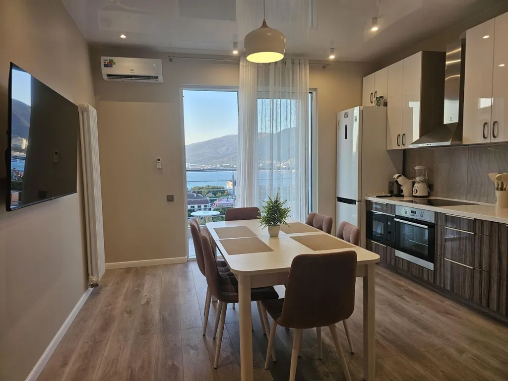 2-комнатная квартира с террасой и красивым видом