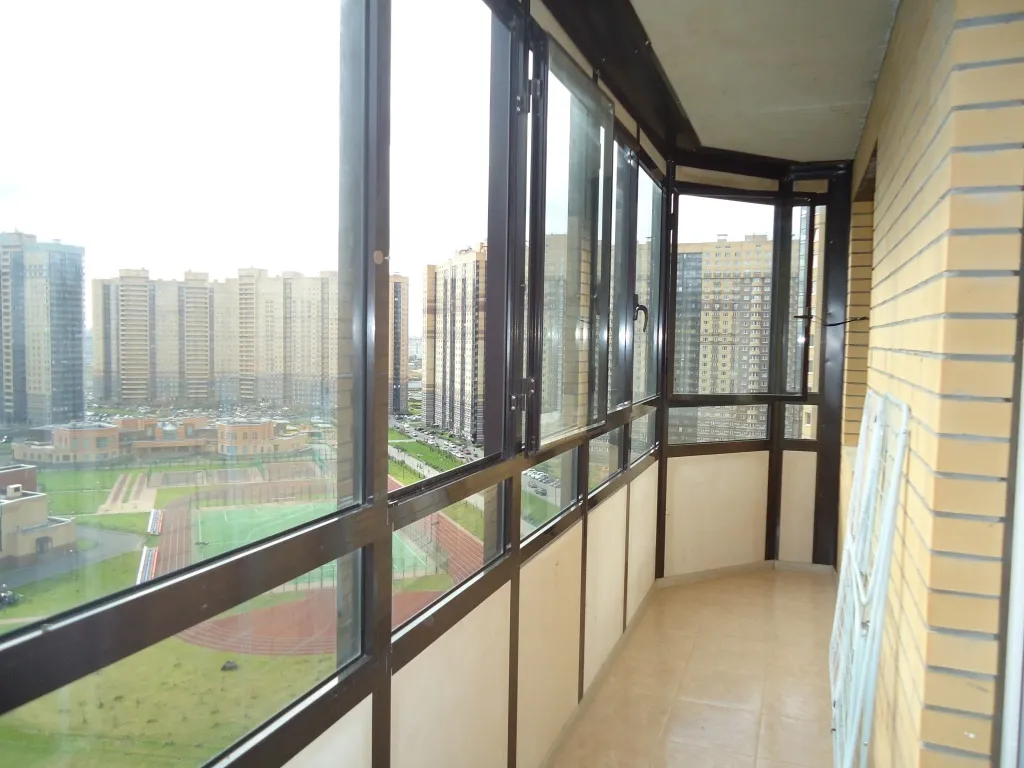 Светлая квартирка с видом на город 8 минут от м. Пареас