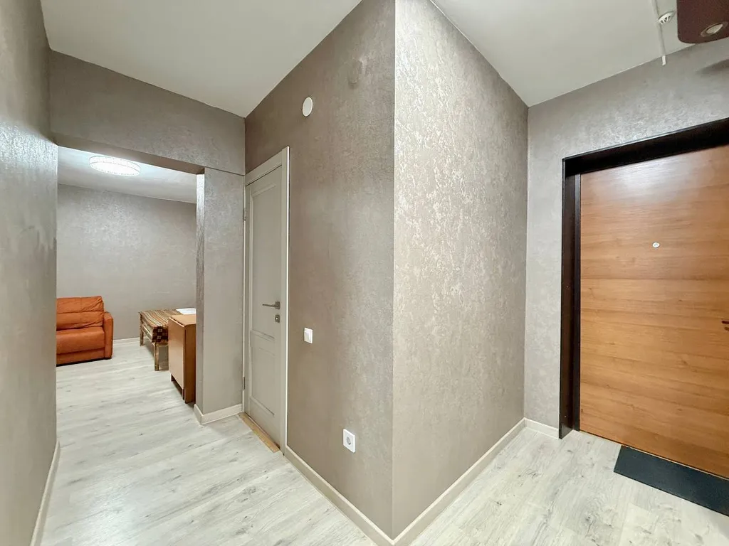 1-комнатная квартира в центре города, 13 этаж