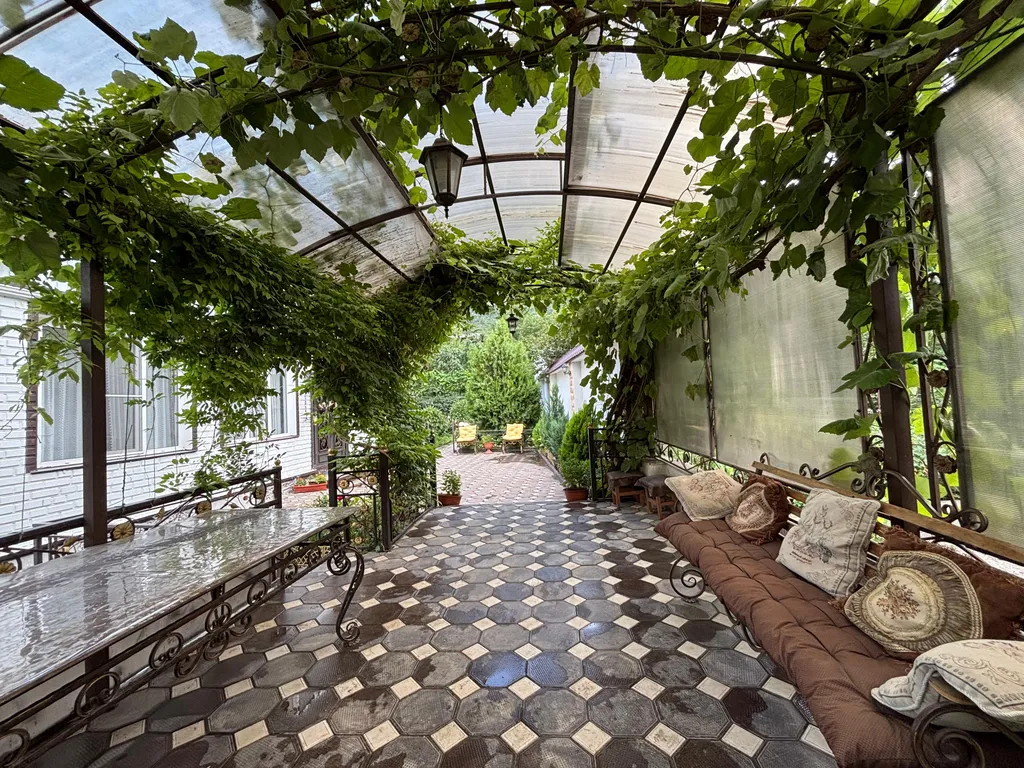 Дом в горах с кинотеатром Kurmimonte