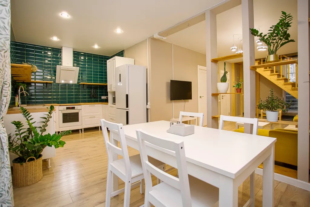 Дом на берегу реки